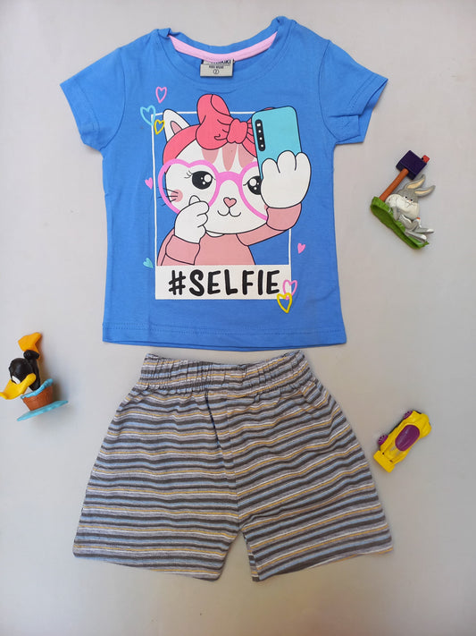 Cotton Blue Selfie kitty
